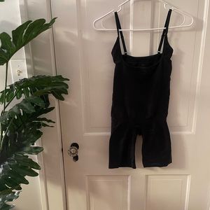 Black Skims open bust